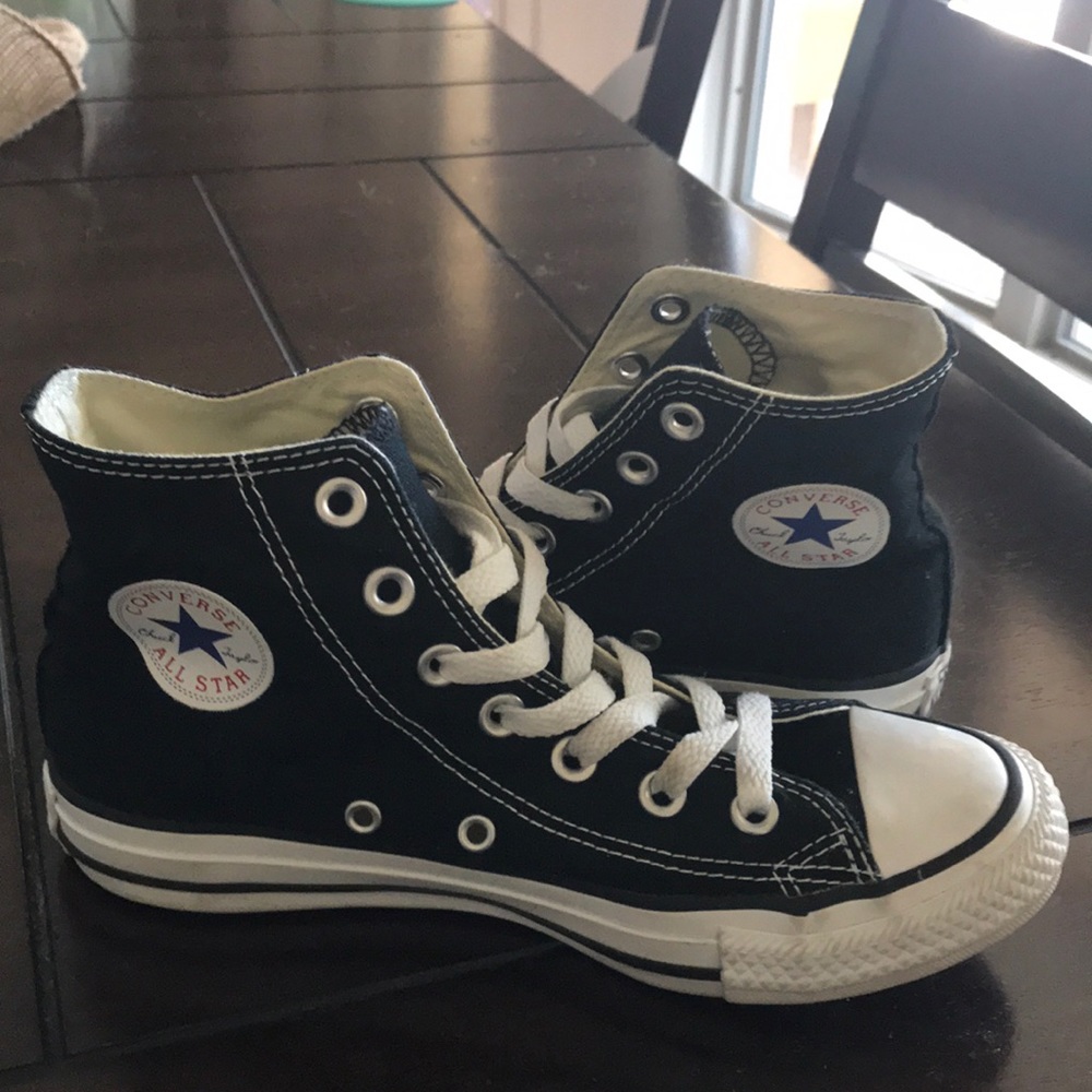 Black high top converse